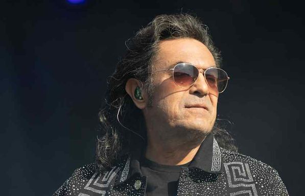 Grupo Bryndis, Industria Del Amor, Guardianes Del Amor-Romanticos Tour