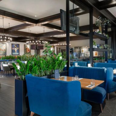 Earls Kitchen + Bar - Port Coquitlam