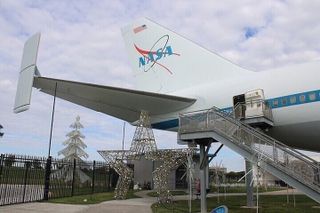 Admission to NASA Houston Space Center with Spanish Guidance