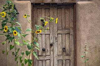 Santa Fe Small Group History Walking Tour In a City Different