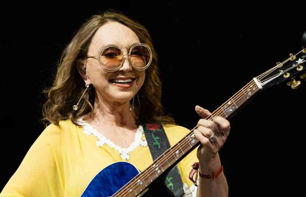 Pam Tillis