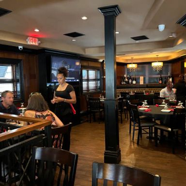 Downtown Louie's Lounge