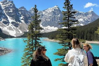 Moraine Lake & Louise & Banff Day Tour From Calgary-Canmore-Banff
