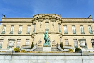 Scenic Newport, RI Self-Guided Driving Audio Tour