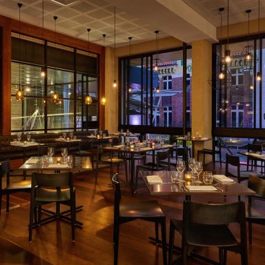 Lennons Restaurant & Bar