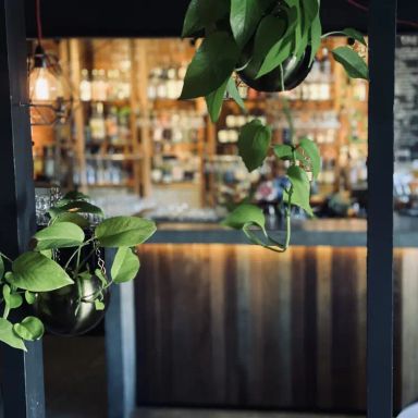 Quincy's Bar & Cafe