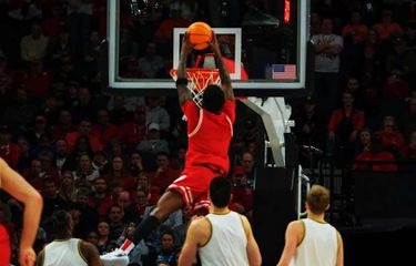 Arizona Wildcats at Wisconsin Badgers Men's Basketball