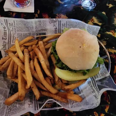 Rainforest Cafe - Niagara Falls USA