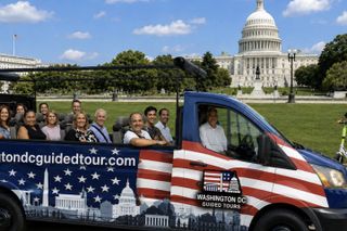 Washington DC Monuments & US History Guided Open-Air Cruiser Tour