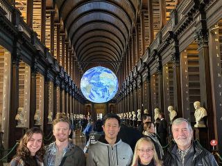 Dublin Book of Kells, Castle and Molly Malone Statue Guided Tour