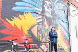 Pilsen Chicago Walking Tour: Street Art & Mexican History