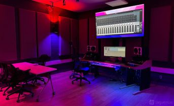 The Control Room at Lynx Music