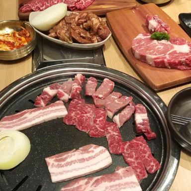 백정 에드먼튼 Baekjeong Korean BBQ House in Edmonton