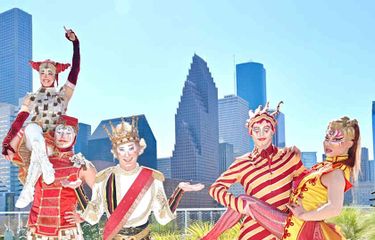 Cirque du Soleil: Drawn to Life