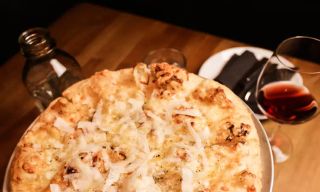 UNA pizza + wine Edmonton: South Common