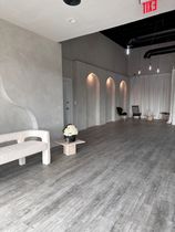 Daylight studio with Gym and infinity wall