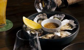 Central Club Hotel - North Melbourne