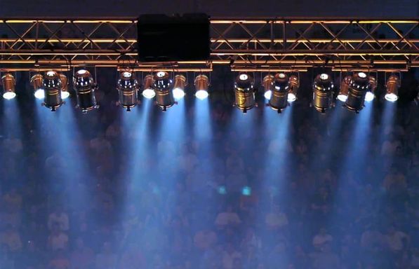 Cirque: Spirit of Christmas - Oxon Hill