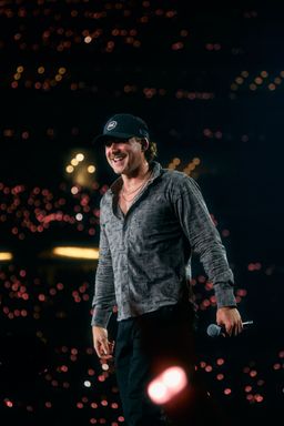 Morgan Wallen with Miranda Lambert & Ella Langley