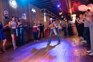 Line Dancing on Broadway + Beginners Level+ Souvenir Video