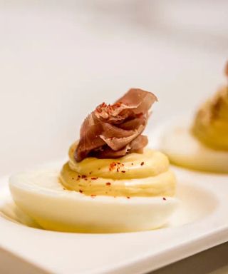 AG, Modern Bar and Steakhouse