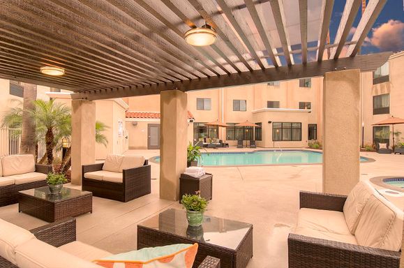 Holiday Inn Express & Suites Carlsbad Beach