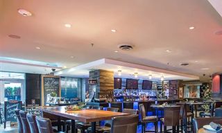 Charcoal and Woodz - Holiday Inn Cloverdale Surrey