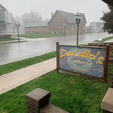 DeLullo's Trattoria