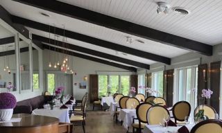 Hearthside Dining - Elmhirst's Resort