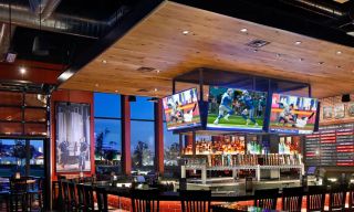 BJ's Restaurant & Brewhouse - Elk Grove