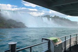 Niagara USA Maid of the Mist and Cave of the Winds Guided Tour