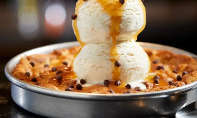 BJ's Restaurant & Brewhouse - Cottonwood Mall