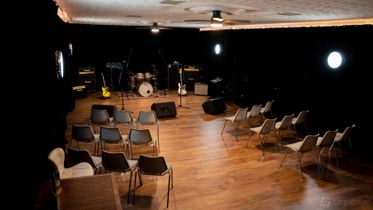 Live Room at Main Stage Rehearsal Studios