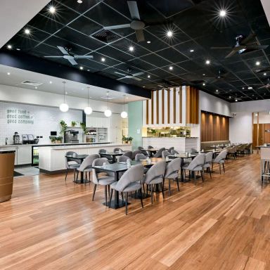 Otti - Cafe, Bar and Restaurant