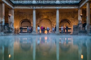 Stonehenge and Bath Tour from London