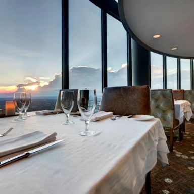 The Sun Dial Restaurant, Bar & View