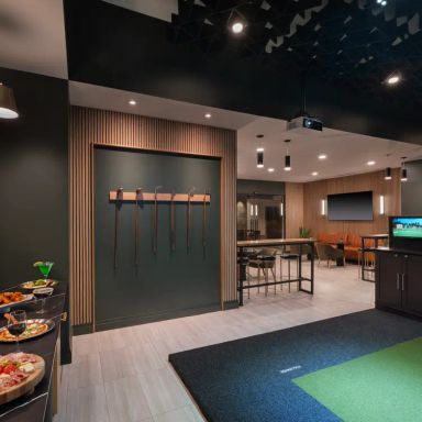 Topgolf Swing Suite - Hilton Indianapolis