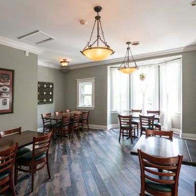 Bouquet Restaurant