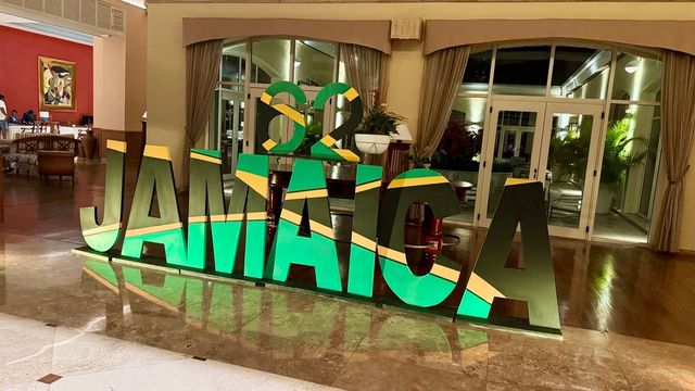 🥂 MoBay After Dark | Adults-Only Escape