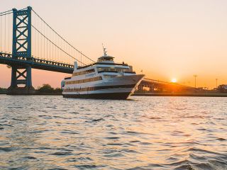 Spirit of Philadelphia Signature Dinner Cruise with Buffet