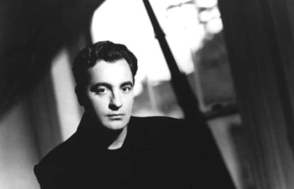 Alex Bugnon (6pm Show)