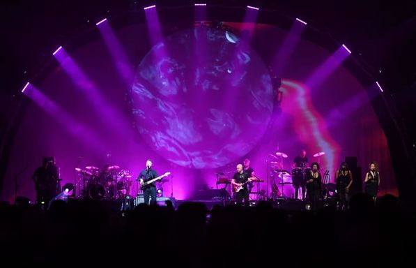 Brit Floyd - Pink Floyd Tribute