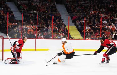 Carolina Hurricanes at Philadelphia Flyers