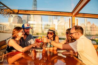 New York City: Champagne, Cheese, Caviar & Sightseeing Cruise