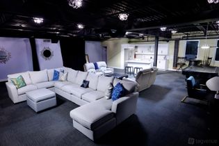 VIP Lounge: Your Exclusive Oasis for Creativity and Luxury at MDC Music Studios
