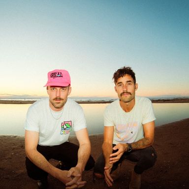 THE EAST POINTERS – Schoonertown Tour