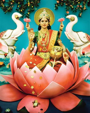 Envisioning the Hindu Divine: Expanding Darshan and Manjari Sharma