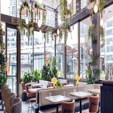 Earls Kitchen + Bar - Brentwood
