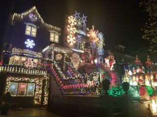Brooklyn Dyker Heights Christmas Wonderland Bus Tour