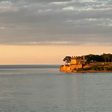 The Waterfront Restaurant & Lounge